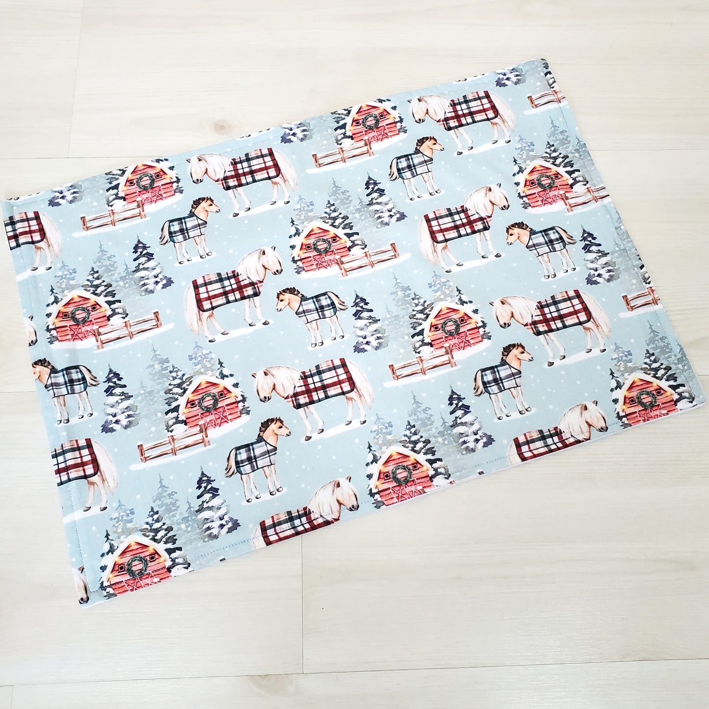Horse and Barn Winter Placemats in Organic Cotton