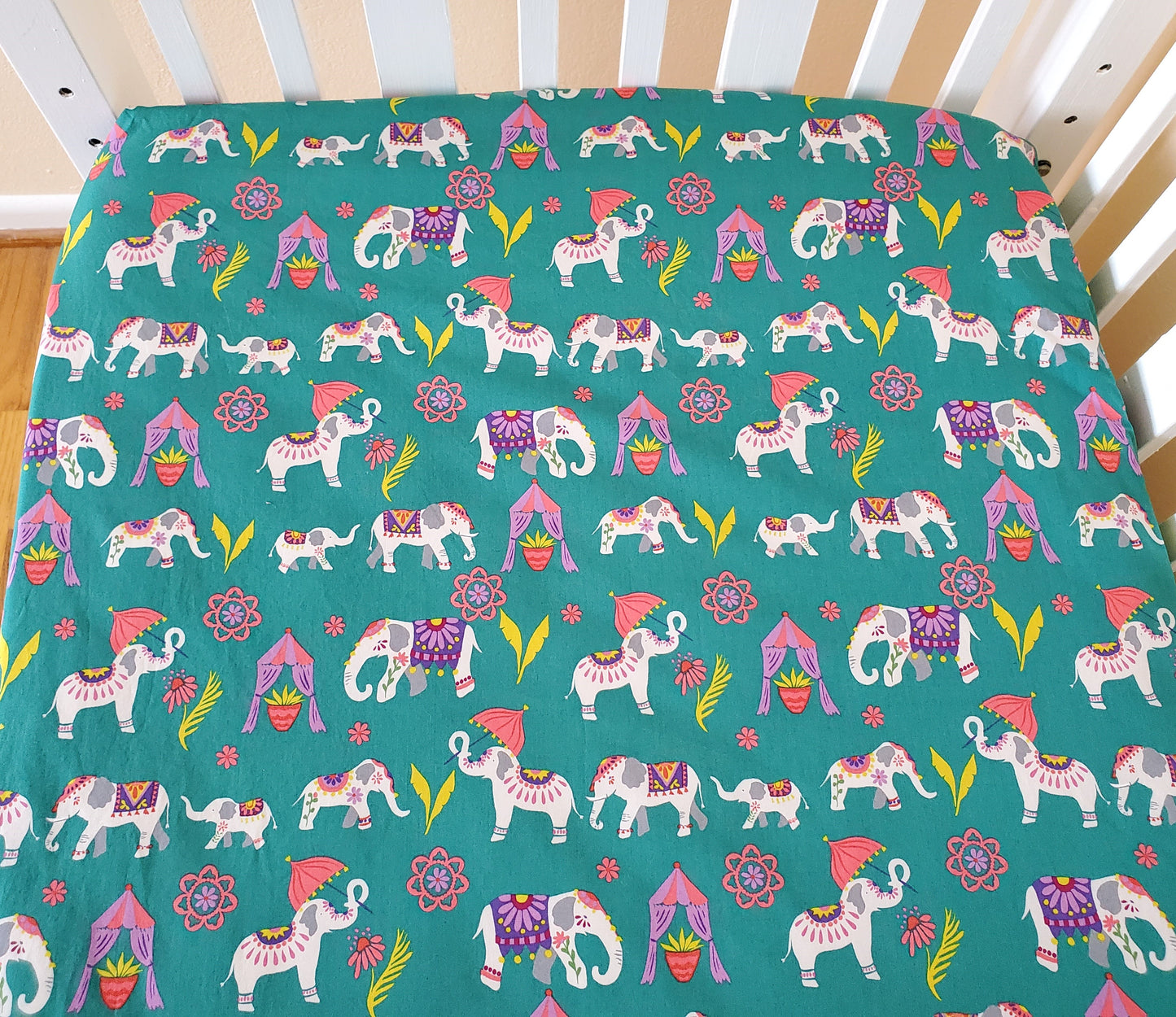Elephant Baby and Toddler Sheet in Organic Cotton