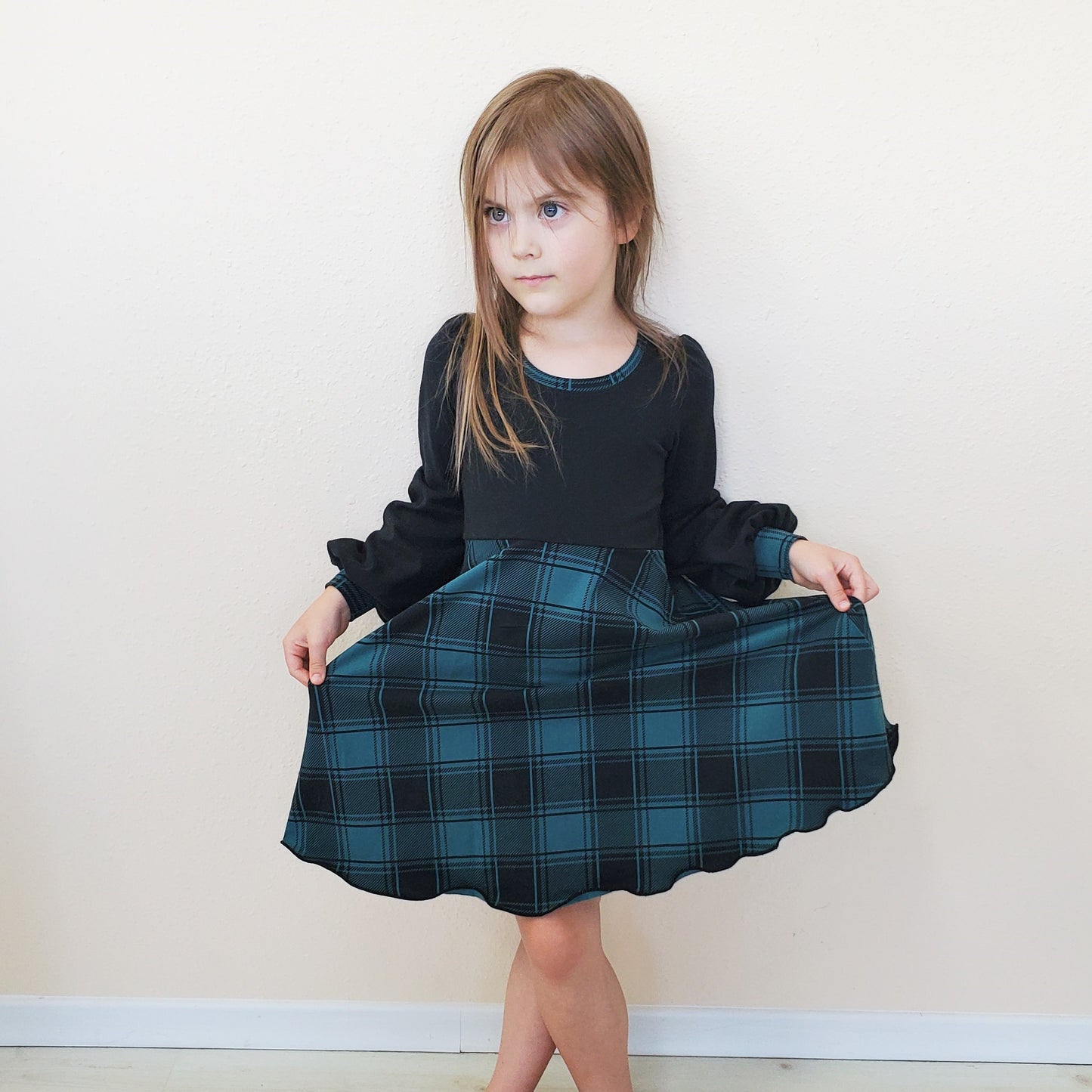 Girl's Dresses in Plaid with Twirly Skirt