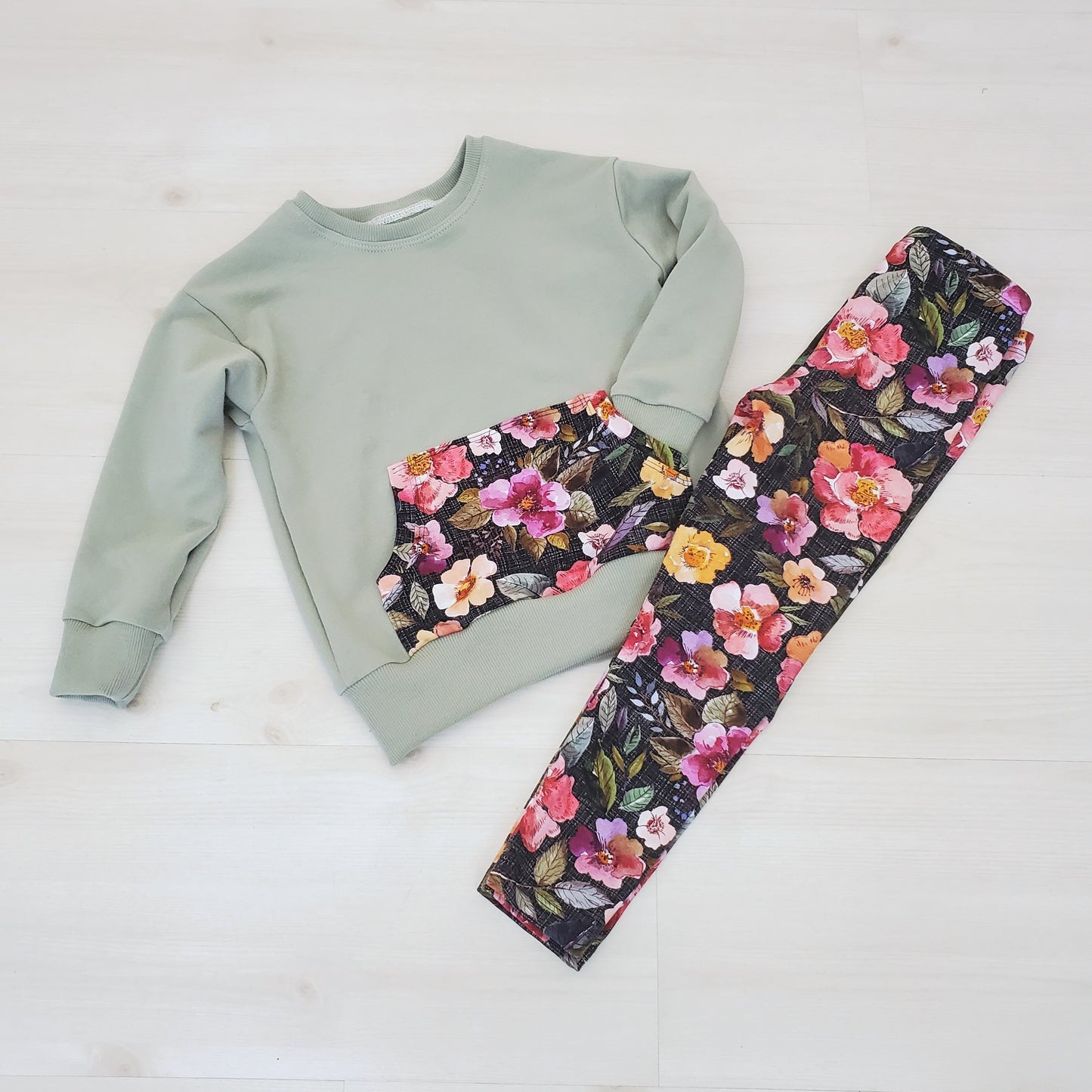 Children's Floral Clothing Set in Organic Cotton Knit