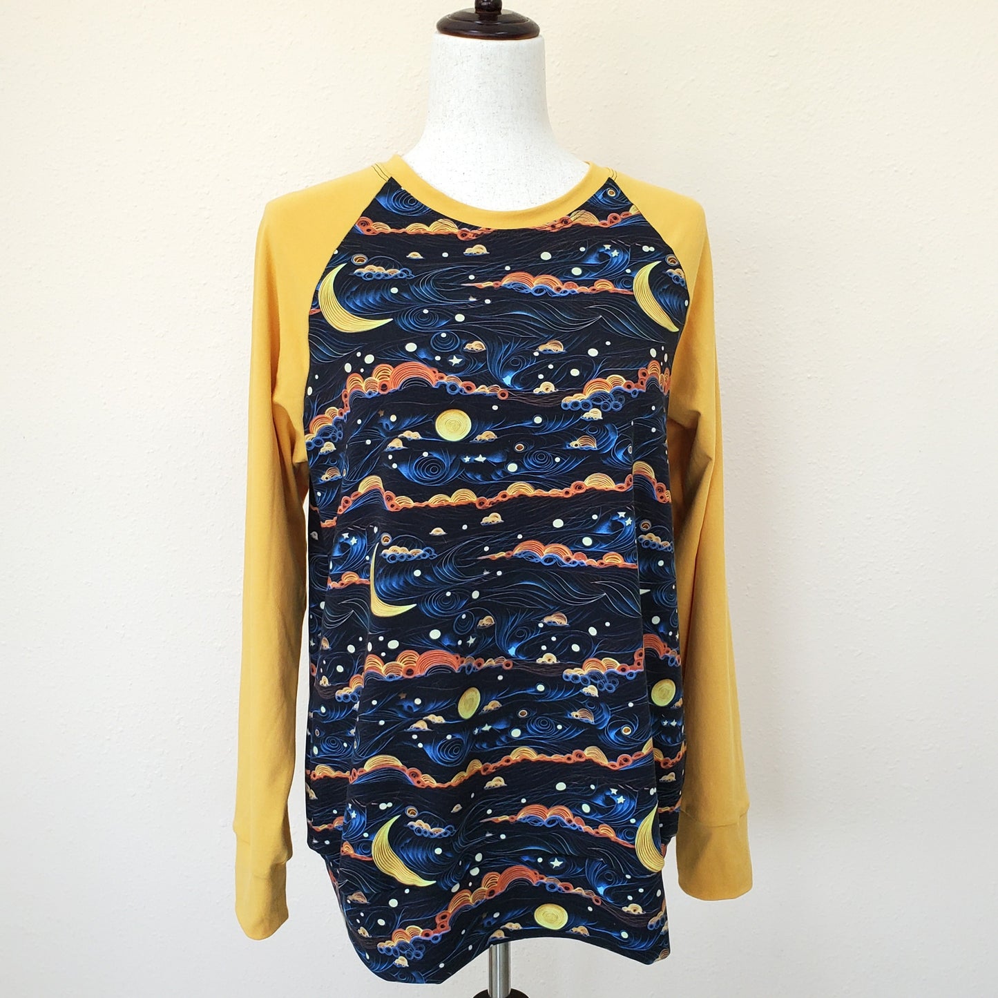 Swirly Sky Pullover for Women in Organic Cotton