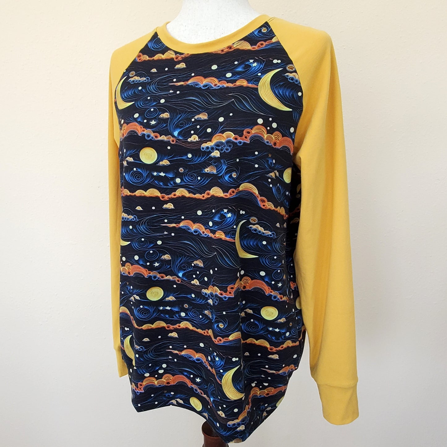 Swirly Sky Pullover for Women in Organic Cotton