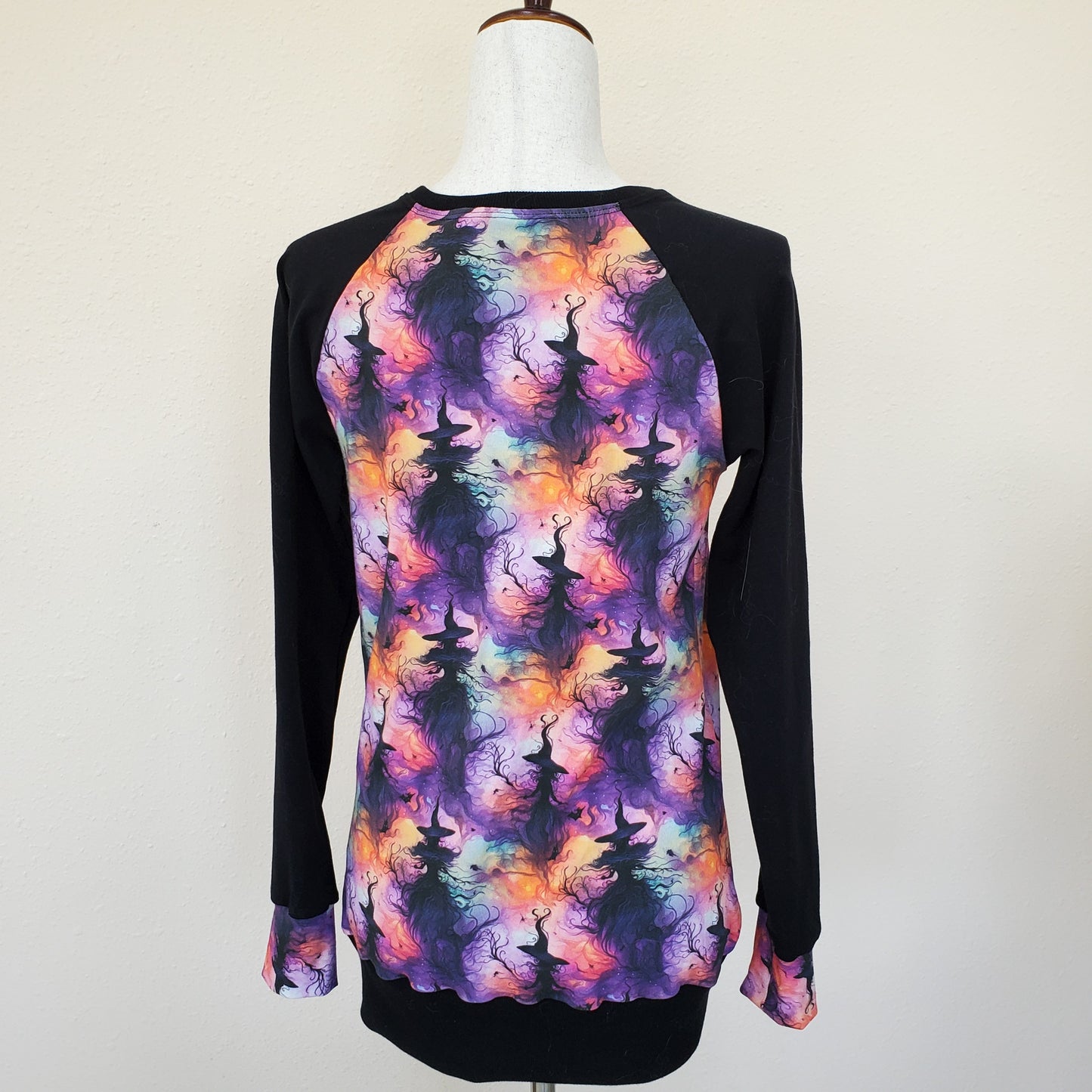 Women's Witch Pullover in Organic Cotton