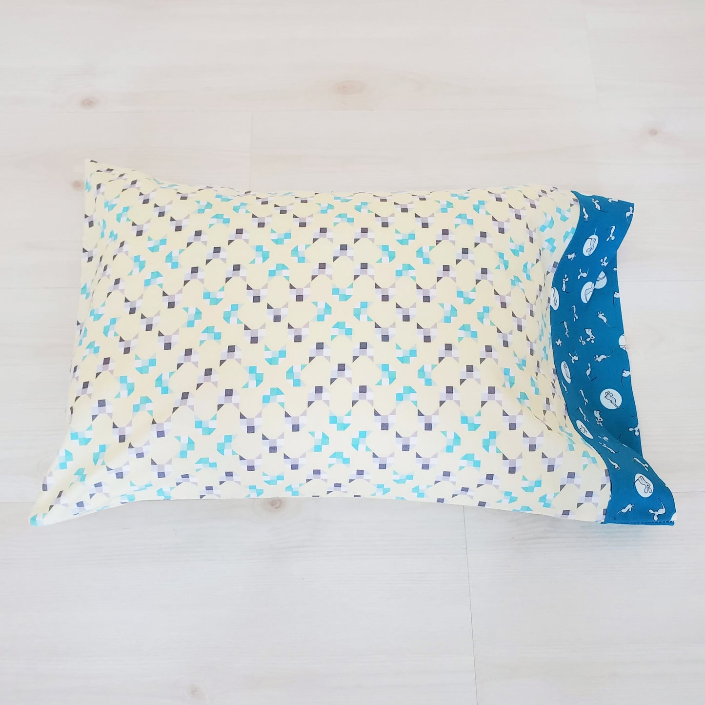 Organic Cotton Toddler Pillowcase with Cats and Mice