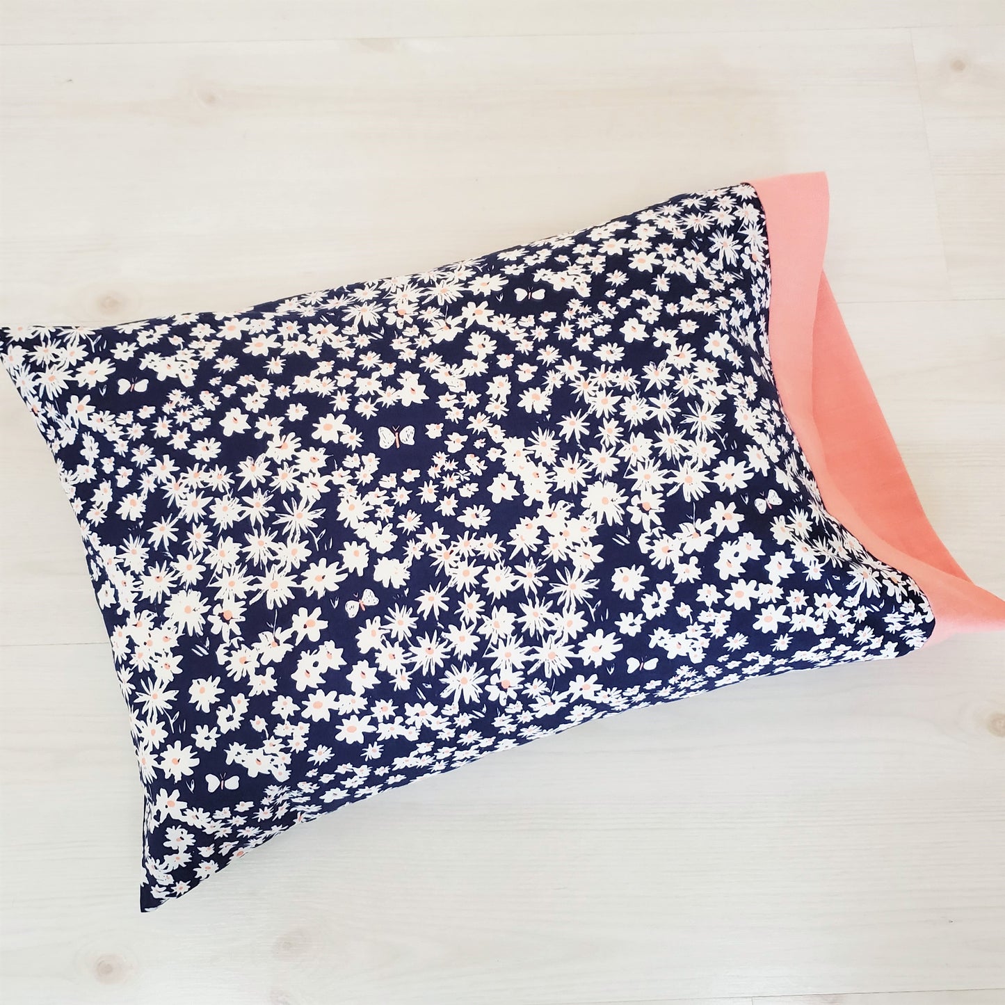 Organic Cotton Pillowcase in Navy Blue Daisy Print