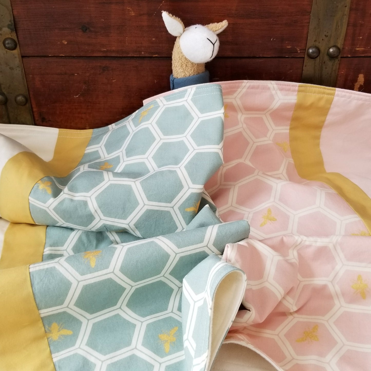 Organic Cotton Baby and Toddler Blankets in Honeycomb and Bee Print